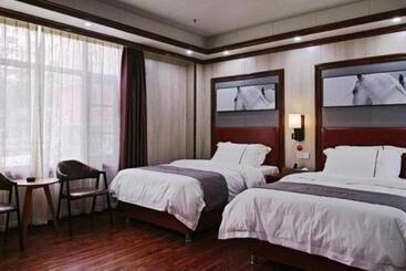 Jun Hotel Guangxi Wuzhou Changzhou District Fengye Garden