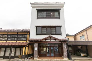 Hospedaria Oyo Kaien Aizuwakamatsu