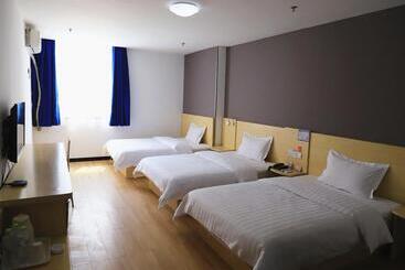 בית מלון כפרי 7days Inn Qingzhou Pingzhangfu Store