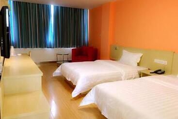 酒店 7days Inn Yulin Guangji Building