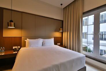 בית מלון כפרי Accord Chrome