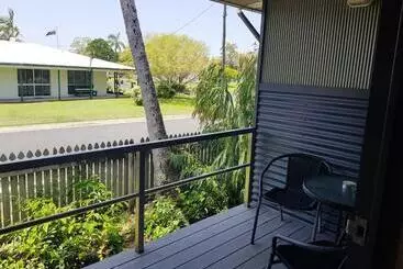 Cardwell Beachcomber Motel & Tourist Park