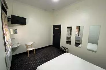 ホテル Rooms @ Carboni S