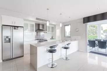 Spinnakers By Rockingham Apartments