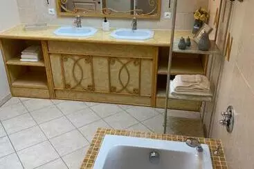 Bed and Breakfast La Closerie Des Sacres