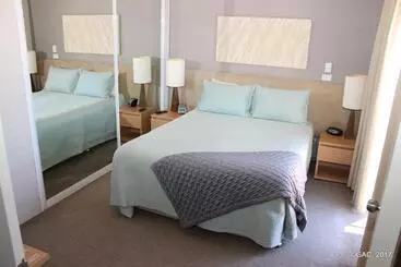 Mollymook Cove Apartments