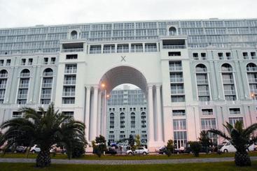 هتل آپارتمان Magnolia Near The Sea