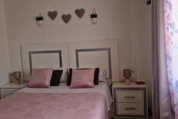 בית מלון כפרי Parque Don Jose Apartment