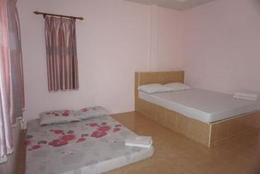 호텔 Jaidee Park Inn