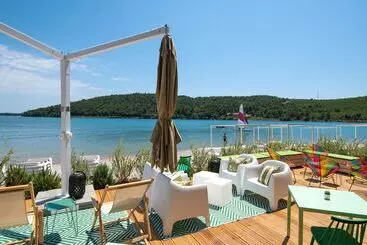 Hôtel Arena One 99 Glamping
