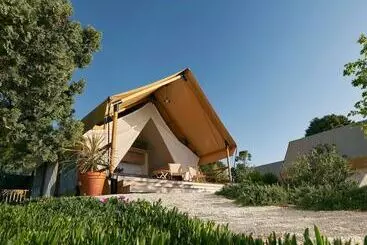 ホテル Arena One 99 Glamping