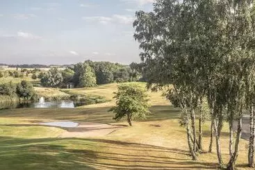 Hotel Lydinge Resort