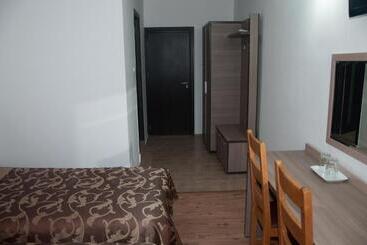 호텔 Popasul Iancului