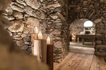 Relais & Châteaux In Lain Hotel Cadonau