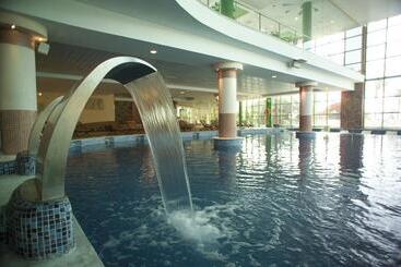 فندق Holiday World Riwo