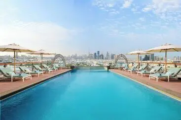 Отель Mövenpick Dubai Creek