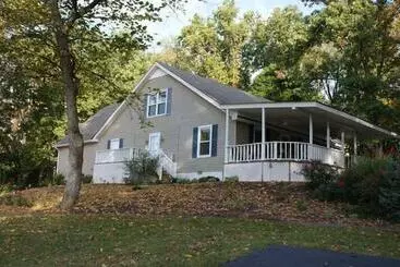 Serenity Hill Bed And Breakfast