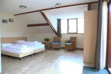 Hotel Budget  Vrouwenpolder