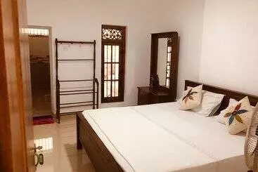 Majatalo Kandy Home Stay Villa