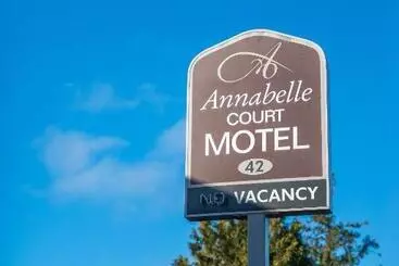 Annabelle Court Motel