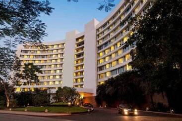 Marriott Executive Apartment   Lakeside Chalet, Mumbai