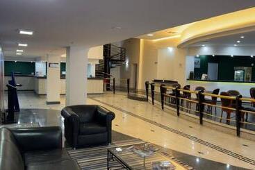 Summit Suítes Hotel Paulista