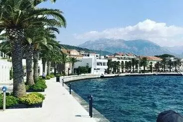 پانسیون Apartmani Bozinovic