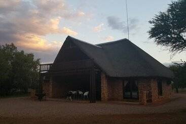 هتل Makhato 84 Bush Lodge