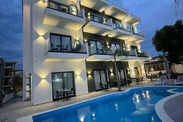 پانسیون Absolute