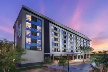 Ac Hotel By Marriott Scottsdale North