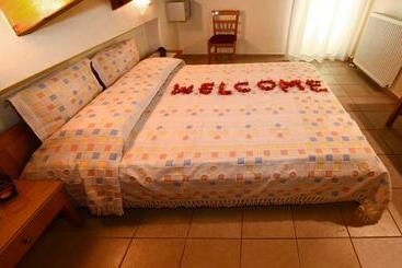 Отель Brati Ii Beach