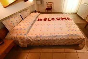 فندق Brati Ii Beach