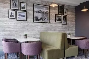 هتل Leonardo Leeds