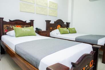 Szálloda Ayenda 1315 Candiac