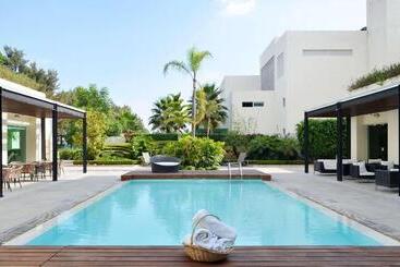 Radisson Poliforum Plaza Hotel Leon