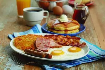 Tower Hotel At Fallsview