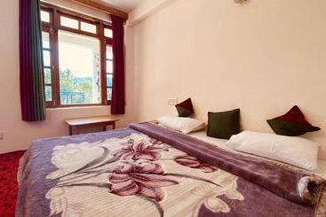 簡易ホテル Madpackers Manali