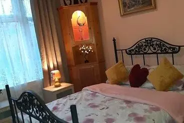 ホテル Phoenix Nights Guest House