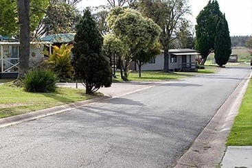 بيت ريفى Tomago Village   Aspen Workforce Parks