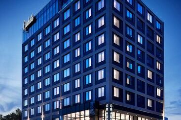 هتل Graduate By Hilton East Lansing