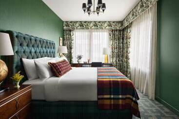 فندق Graduate By Hilton East Lansing