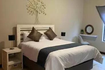 Majatalo Bread & Barrel Eureka Kimberley