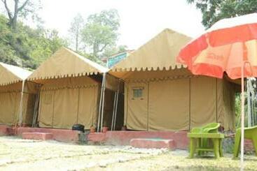 Resort Toorani Camps