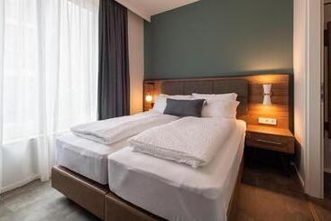 Metropol Apartments & Suites