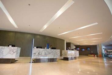 Отель Ibis Sydney Olympic Park