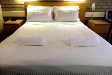 호텔 Wanderlight Motor Inn