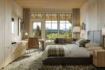 Headwaters Lodge At Eagle Ranch Resort