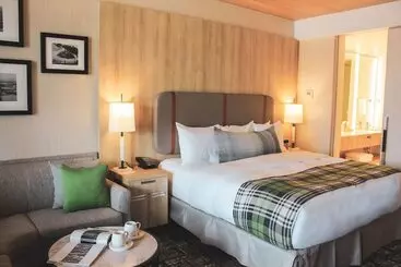 Headwaters Lodge At Eagle Ranch Resort