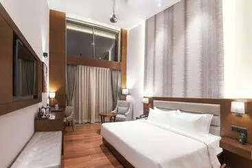 Otel The Rosefinch Sarovar Portico