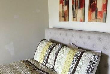 膳宿费 Coco Nut Hale